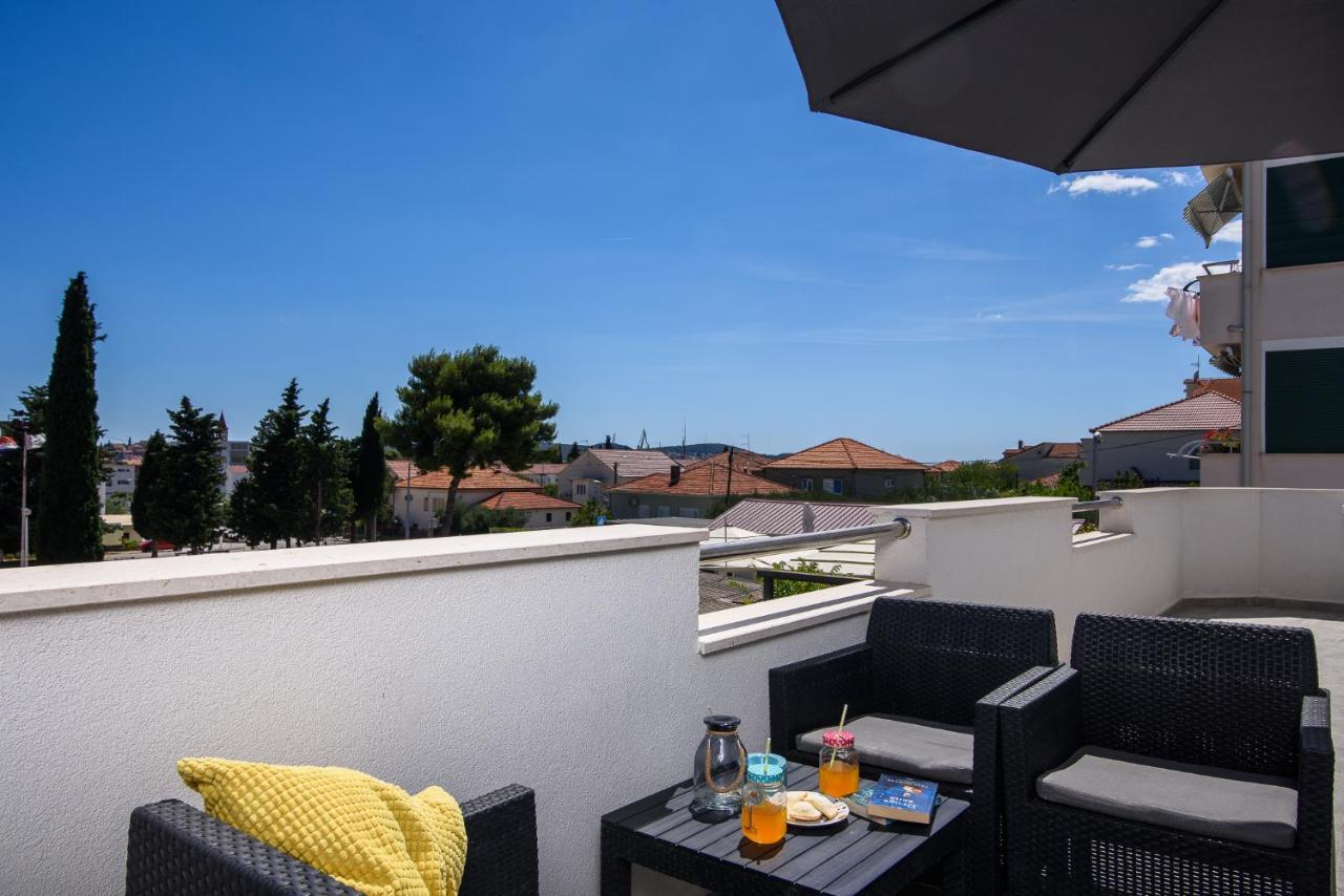 Mare&Antonio Apartment Trogir Ngoại thất bức ảnh